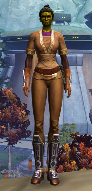 Apprentice Armor Set Outfit from Star Wars: The Old Republic.