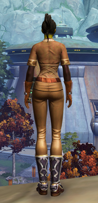 Apprentice Armor Set player-view from Star Wars: The Old Republic.