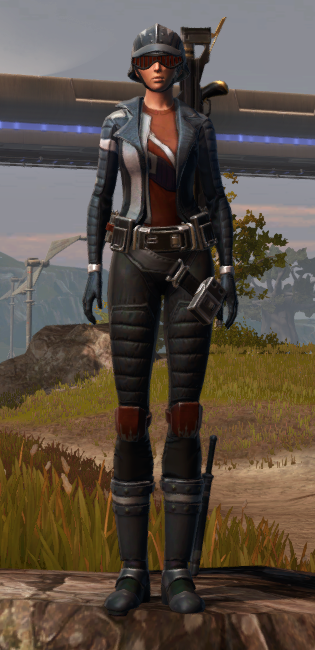 Blatant Bek Armor Set Outfit from Star Wars: The Old Republic.