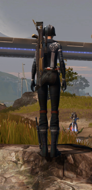 Blatant Bek Armor Set player-view from Star Wars: The Old Republic.