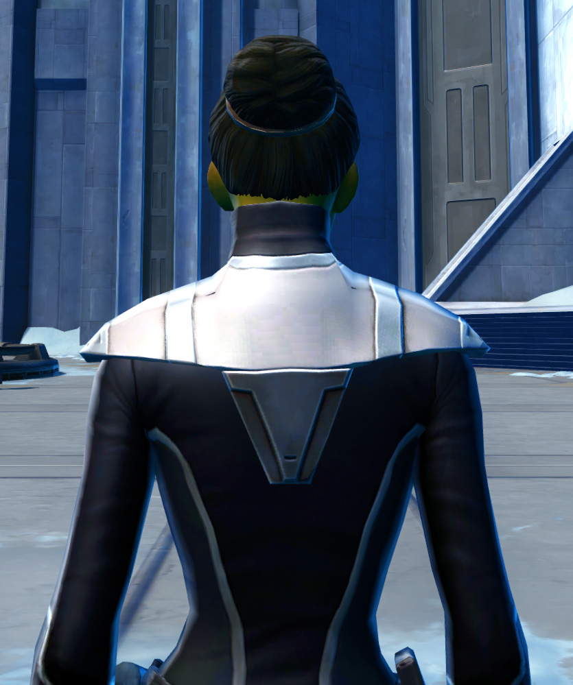 Defiant Onslaught MK-26 (Synthweaving) (Republic) Armor Set detailed back view from Star Wars: The Old Republic.