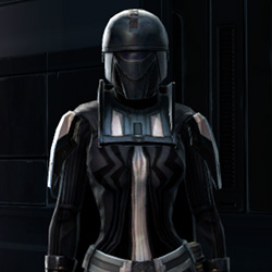 Marauder's Exalted Armor Set armor thumbnail.
