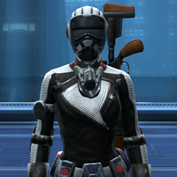 Nightlife Operative's Armor Set armor thumbnail.