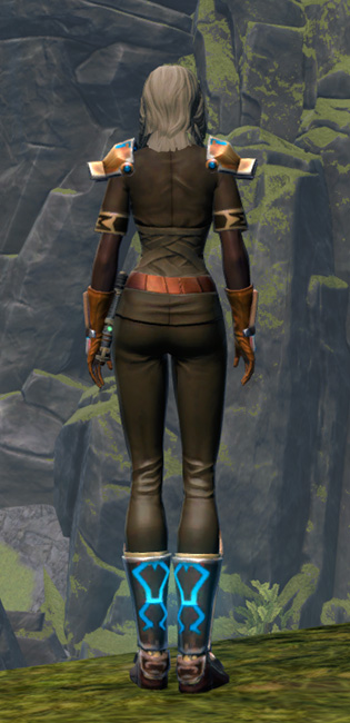 Potent Champion Armor Set player-view from Star Wars: The Old Republic.