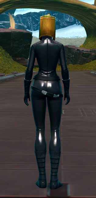 Resplendent Crown of Avarice Armor Set player-view from Star Wars: The Old Republic.