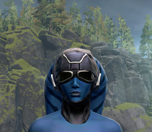 Shadow Corsair's Armor Set armor thumbnail.