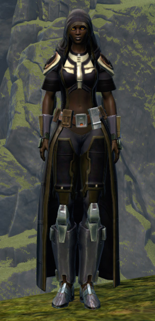 Unburdened Champion Armor Set Outfit from Star Wars: The Old Republic.